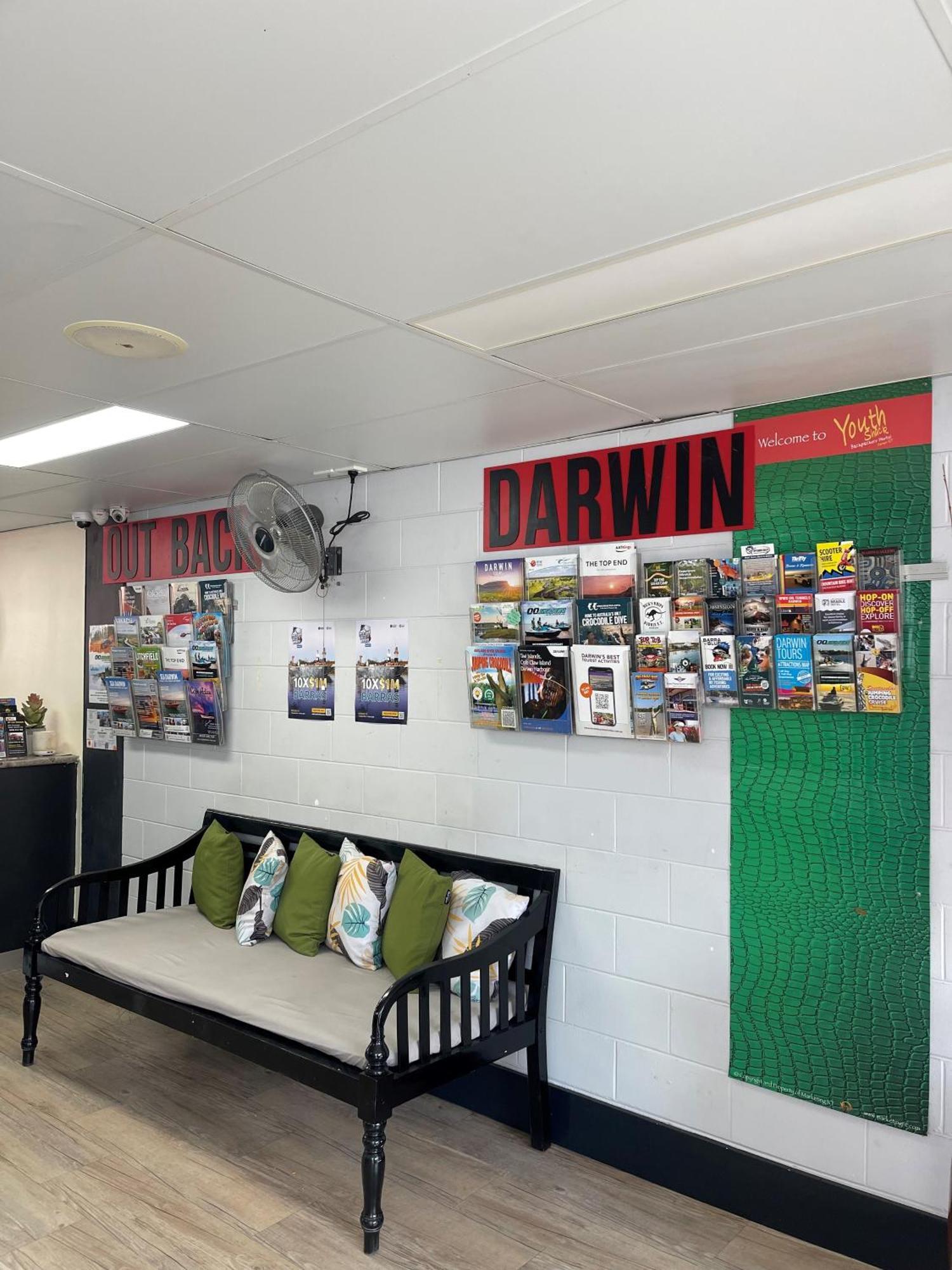 Youth Shack Backpackers Darwin Exterior photo